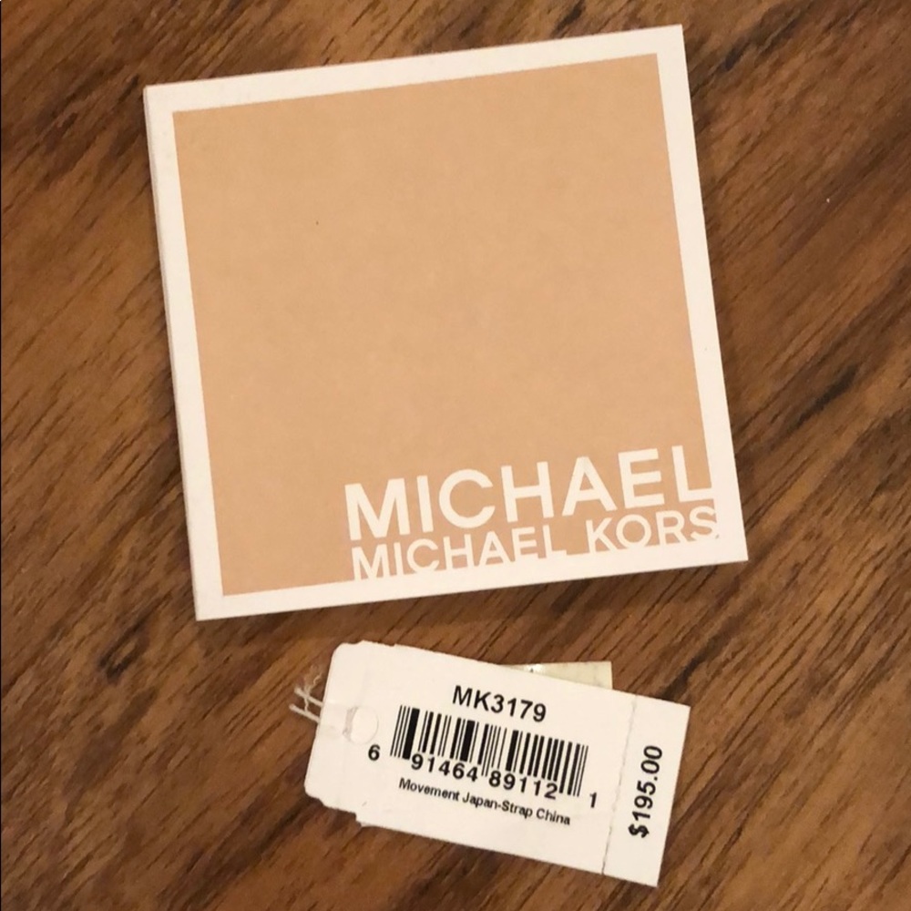 Michael Kors Watch - Picture 10 of 13
